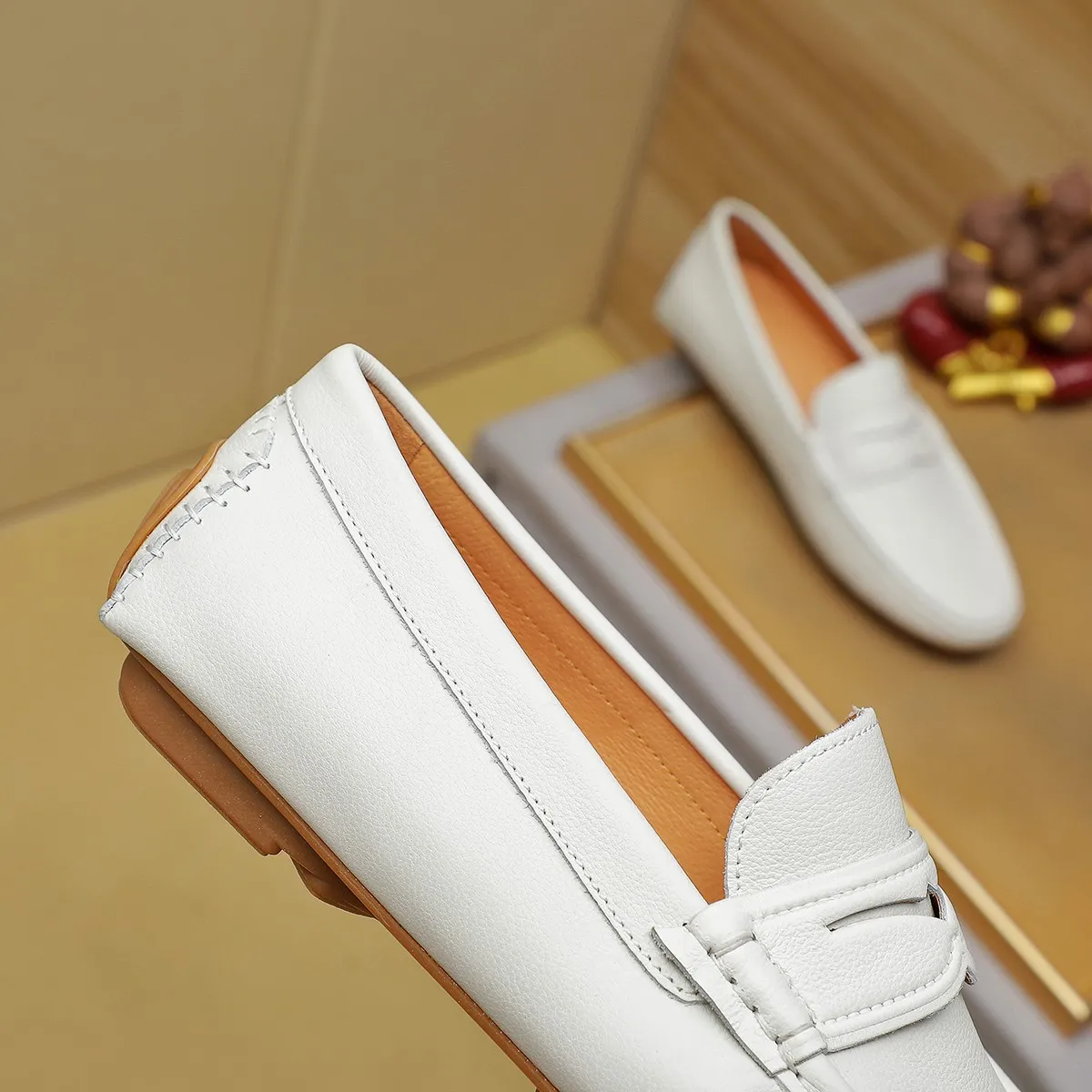 Men's shoes 💰360💰💰GUCCI Gucci official website synchronizes the latest model 🛃The upper is made of imported cowhide, 🐷leather lining, rubber outsole, 🎩🎩top-notch handcrafted workmanship with fine stitches and threads🔍definitely satisfy those perfectionist men who pursue high luxury quality 👏 Colors available! Code number 38-44 Large quantity in stock